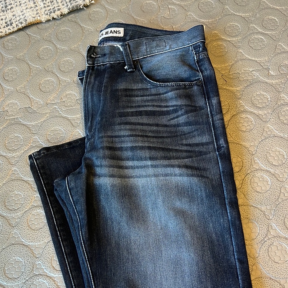 Men’s express dark denim classic fit straight leg 33